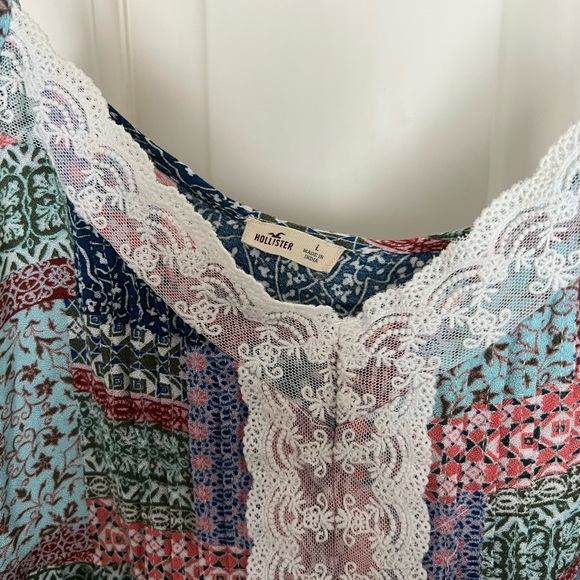 Hollister Tanktop - Picture 2 of 2